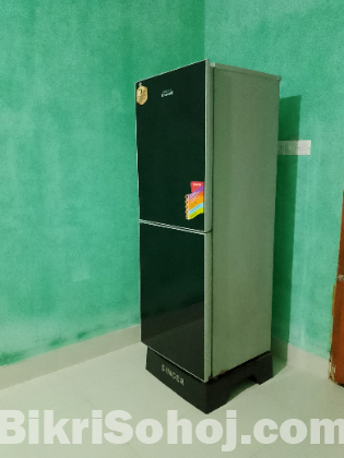 Singer fridge
